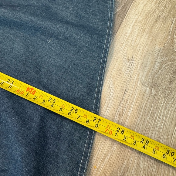 Foxcroft denim non iron, shaped fit button up 20W - Picture 13 of 15